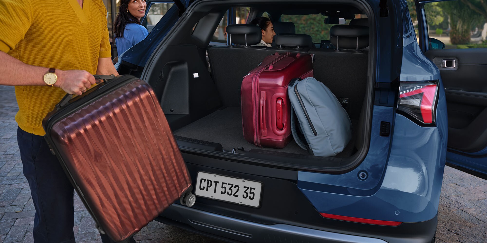 Maletero Chevrolet Captiva PHEV con equipaje